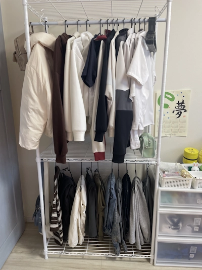 クローゼットのメタルラック